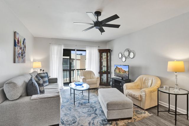 8390 Lagos De Campo Boulevard 301, Tamarac, FL 33321