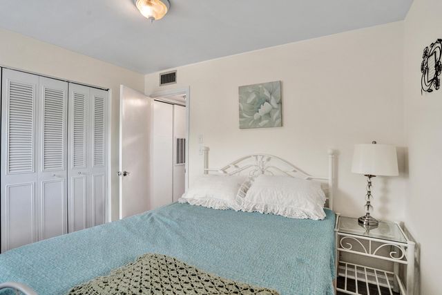 8390 Lagos De Campo Boulevard 301, Tamarac, FL 33321