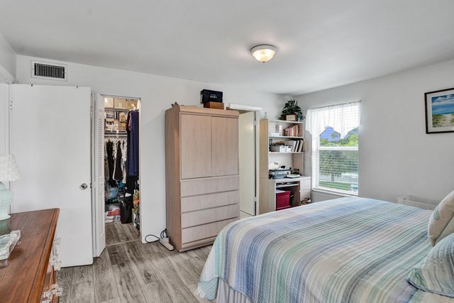 8390 Lagos De Campo Boulevard 301, Tamarac, FL 33321