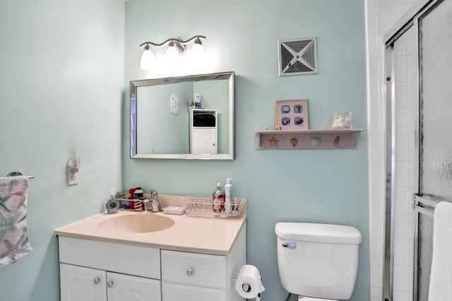 8390 Lagos De Campo Boulevard 301, Tamarac, FL 33321