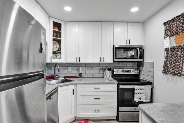 8390 Lagos De Campo Boulevard 301, Tamarac, FL 33321