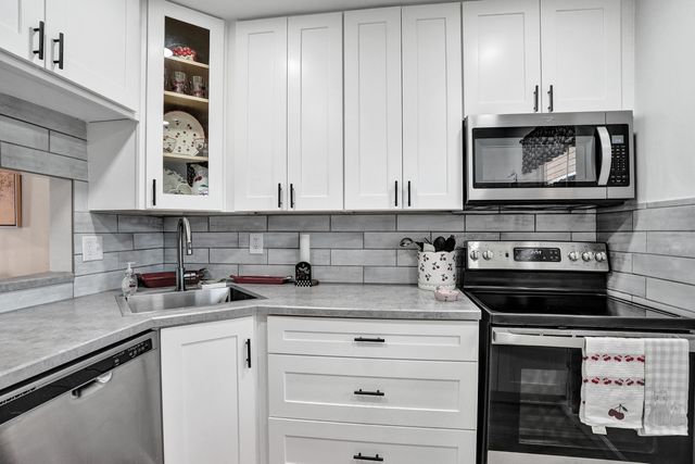 8390 Lagos De Campo Boulevard 301, Tamarac, FL 33321