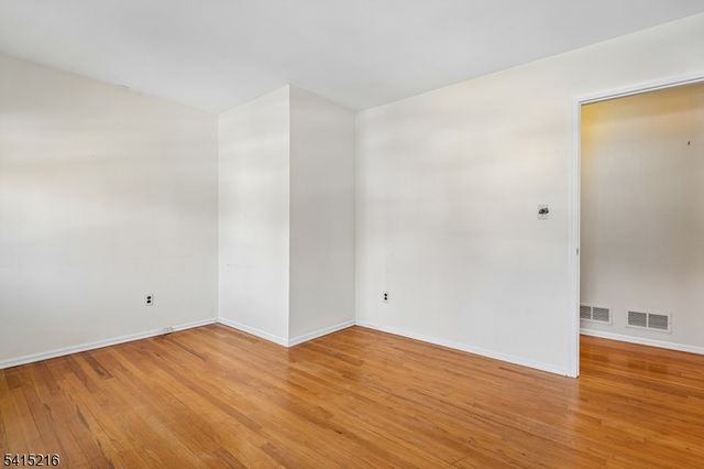 53 Sherbrook Dr, Berkeley Heights Twp., NJ 07922