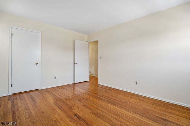 53 Sherbrook Dr, Berkeley Heights Twp., NJ 07922