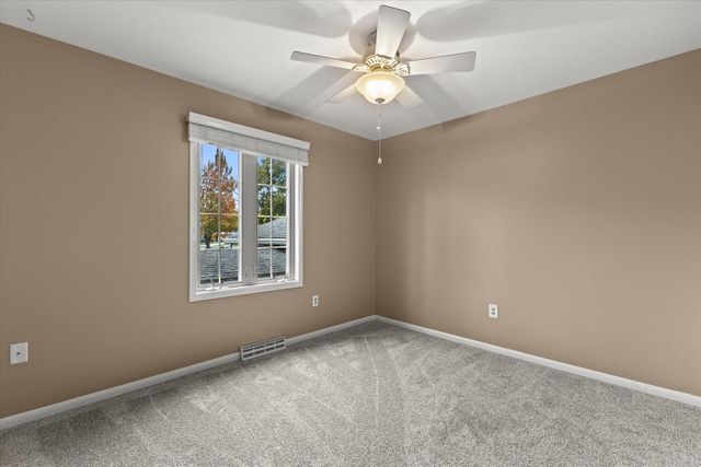 1464 32nd AVENUE, Kenosha, WI 53144