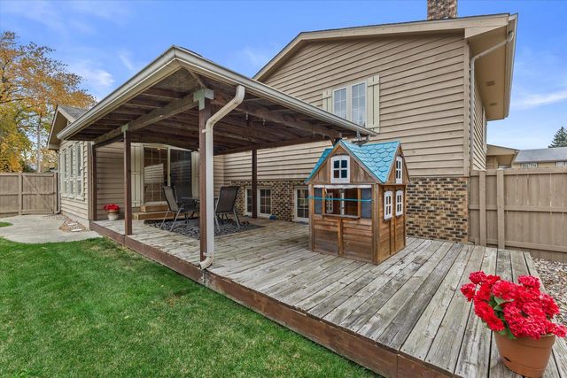 1464 32nd AVENUE, Kenosha, WI 53144