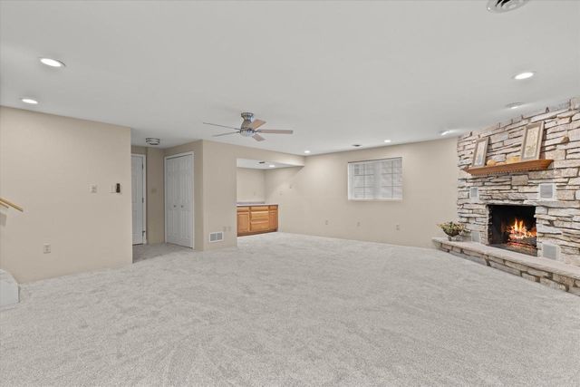 1464 32nd AVENUE, Kenosha, WI 53144