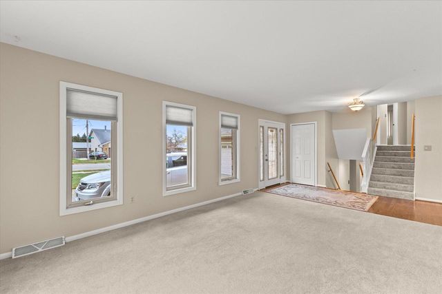 1464 32nd AVENUE, Kenosha, WI 53144