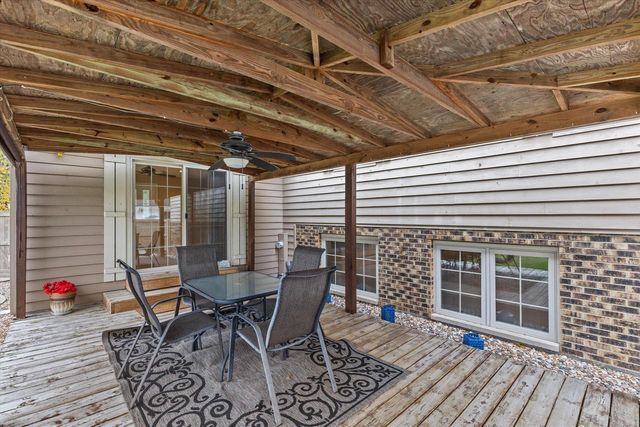 1464 32nd AVENUE, Kenosha, WI 53144