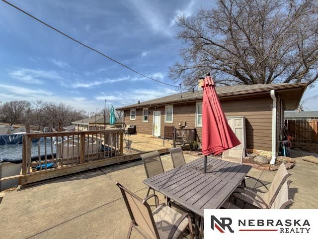 8313 Ruggles Street, Omaha, NE 68134