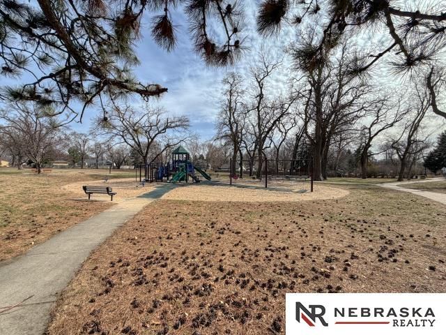 8313 Ruggles Street, Omaha, NE 68134