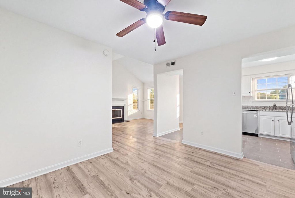 922 RAILWAY SQ #31, WEST CHESTER, PA 19380 — photo 5