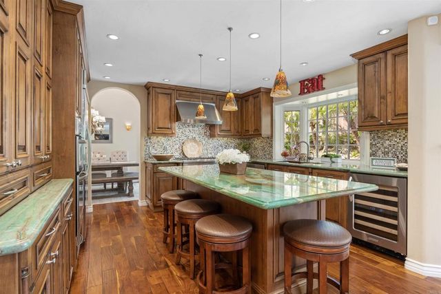 1025 Monterey Vista Way, Encinitas, CA 92024