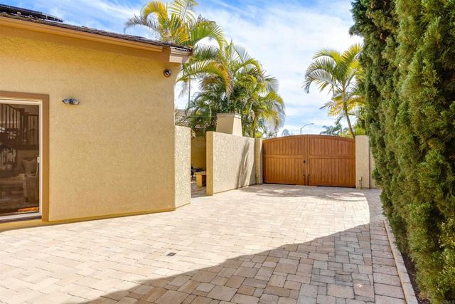 1025 Monterey Vista Way, Encinitas, CA 92024