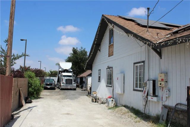8296 Cypress, Fontana, CA 92335