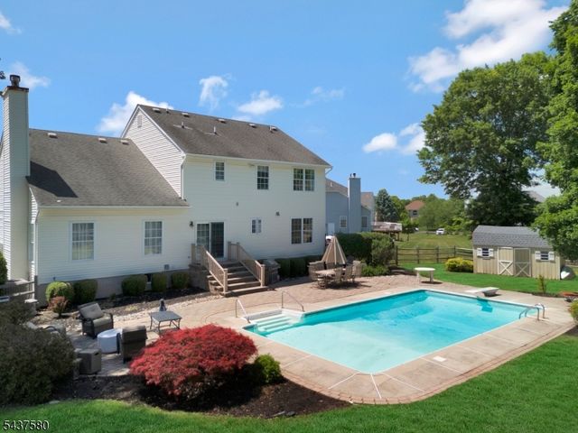 6 Varnon Ct, Hillsborough Twp., NJ 08844