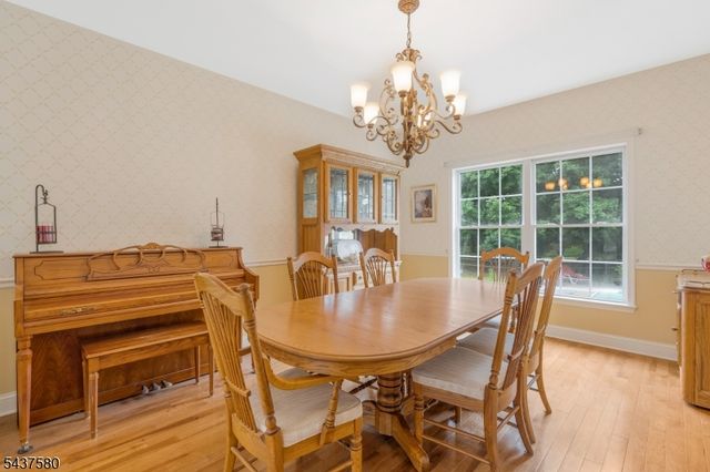 6 Varnon Ct, Hillsborough Twp., NJ 08844