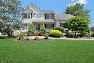 6 Varnon Ct, Hillsborough Twp., NJ 08844