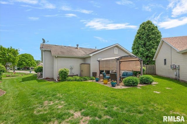2429 GLENCOE Street, Springfield, IL 62704