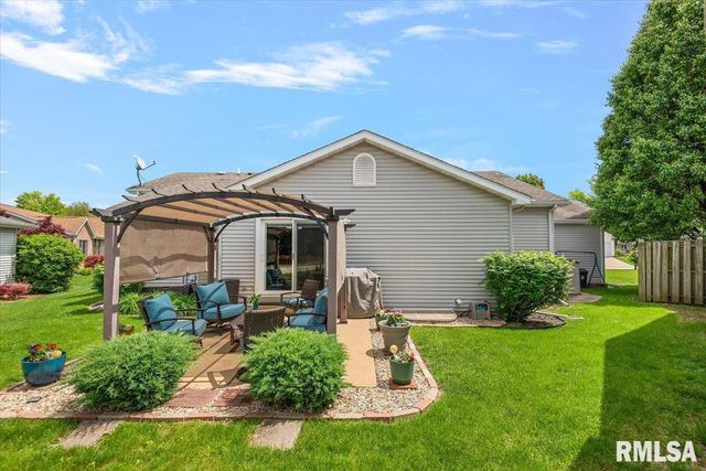 2429 GLENCOE Street, Springfield, IL 62704