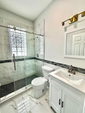 1219 Baycourt Isle, Greenacres, FL 33413