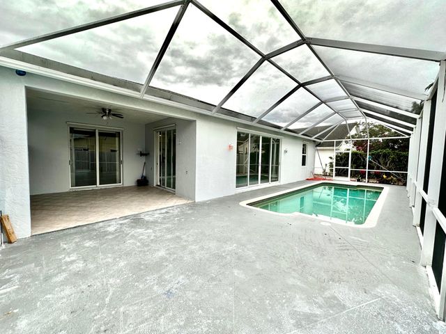 1219 Baycourt Isle, Greenacres, FL 33413