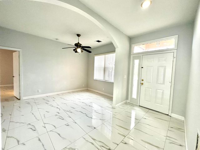 1219 Baycourt Isle, Greenacres, FL 33413