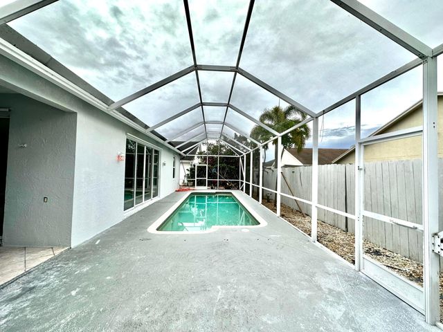 1219 Baycourt Isle, Greenacres, FL 33413