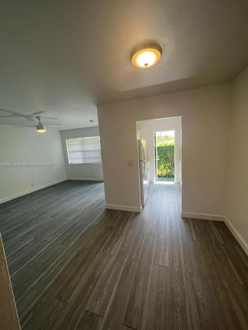 2300 Pierce St 3, Hollywood, FL 33020