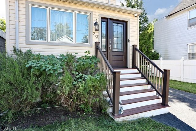 29 Thomas St, Bloomfield Twp., NJ 07003