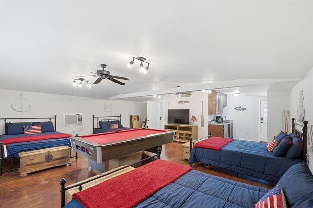 1633 Cedar Crest Loop, Graford, TX 76449