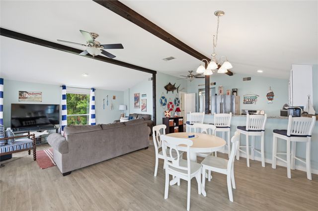1633 Cedar Crest Loop, Graford, TX 76449