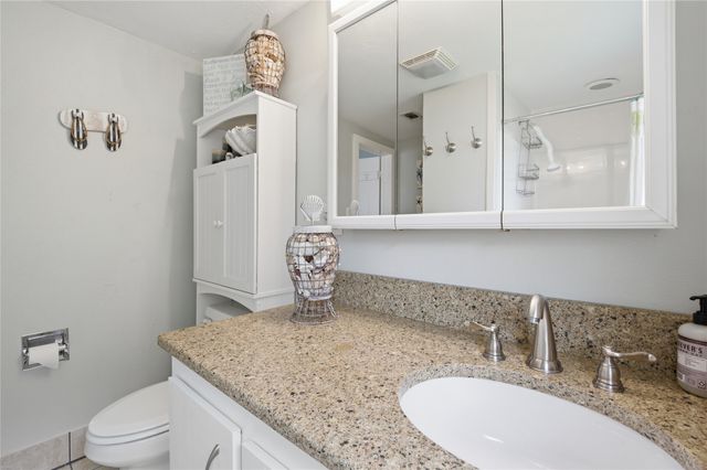 1633 Cedar Crest Loop, Graford, TX 76449