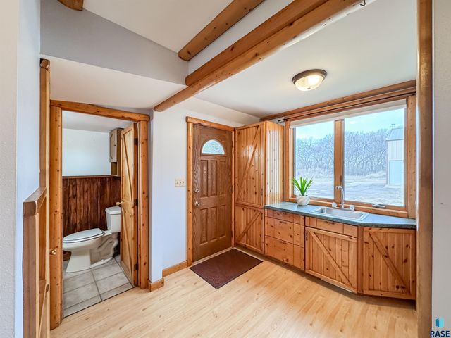 25637 470th Ave Avenue, Crooks, SD 57020