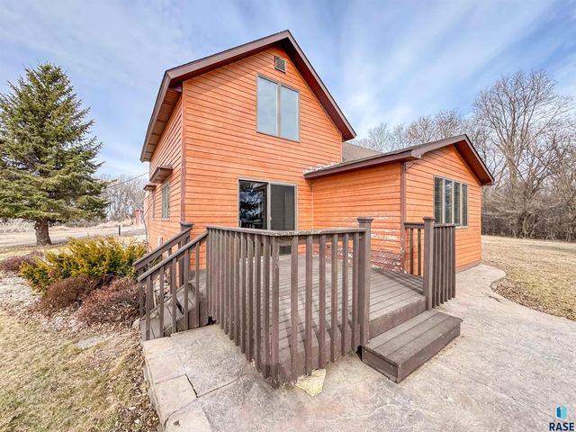 25637 470th Ave Avenue, Crooks, SD 57020