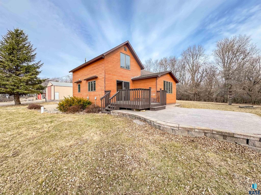 25637 470th Ave Avenue, Crooks, SD 57020