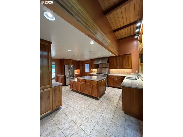 29821 JEANS Rd, Veneta, OR 97487