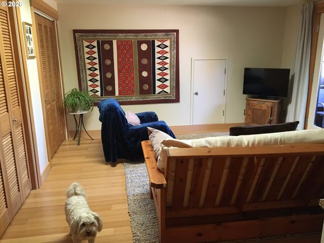 29821 JEANS Rd, Veneta, OR 97487