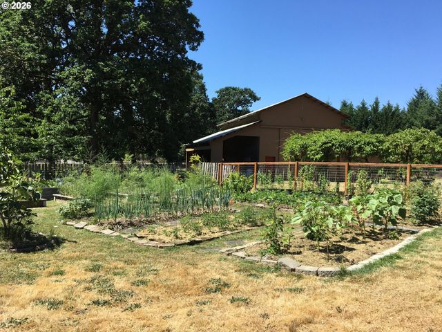 29821 JEANS Rd, Veneta, OR 97487