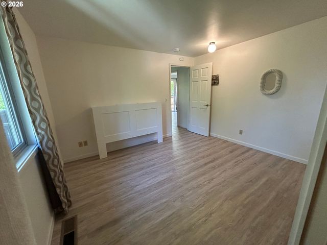 29821 JEANS Rd, Veneta, OR 97487