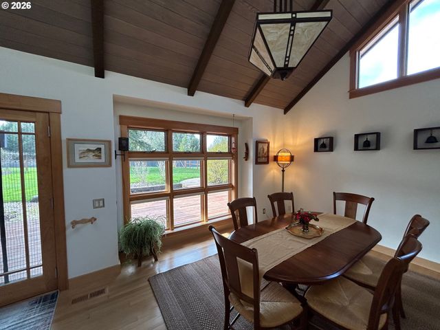 29821 JEANS Rd, Veneta, OR 97487