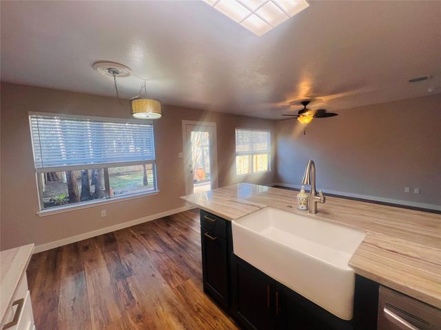 15 Wineberry Place, The Woodlands, TX 77382