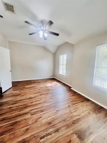 15 Wineberry Place, The Woodlands, TX 77382