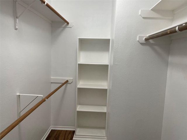 15 Wineberry Place, The Woodlands, TX 77382