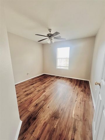 15 Wineberry Place, The Woodlands, TX 77382