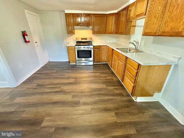 321 YORK ST, Burlington, NJ 08016