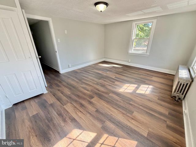 321 YORK ST, Burlington, NJ 08016