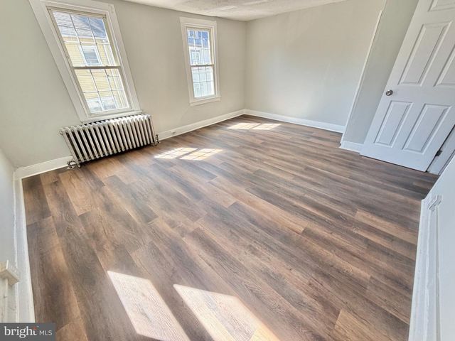 321 YORK ST, Burlington, NJ 08016