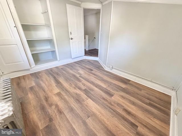 321 YORK ST, Burlington, NJ 08016