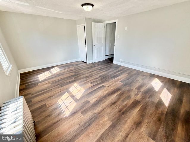 321 YORK ST, Burlington, NJ 08016